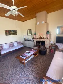 Dora’s Summer House - Image 5