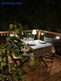 Old Stone Farm Luxtury Glamping - Image 2