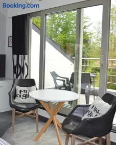 Vakantievilla met zwembad, wellness en glamping in Paal/Beringen - Image 5