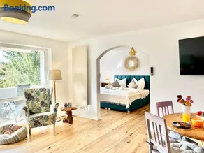 Snug Stays 5 - Design Apartment mit Sonnenbalkon, ruhig, zentral - Image 2