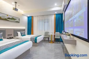 Zhuhai Golden Lake Bay Hotel - Image 4