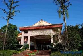 E-mei Mountain Hotel - Image 2