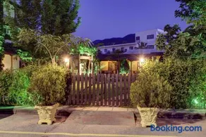 Lotos Apartments - Image 2