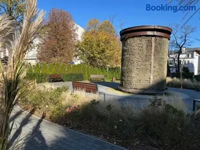 Apartament przy Rynku z Tarasem i Parkingiem - Blisko PreZero Arena - Image 2