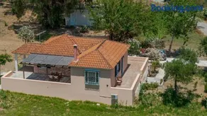Doris Oleander Cottage - Serene Village Escape - Image 3