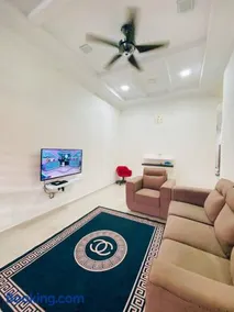 Rawyna homestay segamat - Image 1