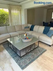 Hacienda Bay Villa - Image 2