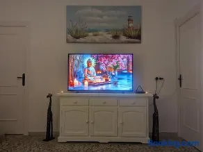 The Beach Hut with Lazy spa - Image 1
