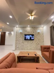 Casa Retreat with pool - Image 3