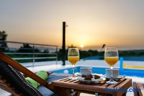 House - Villa Skyline - Image 1