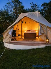 Edwards Farm Glamping Shaftesbury - Image 4