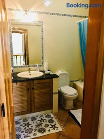 Bella & Gordinho GuestHouse - Image 1