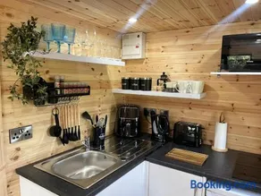 Fiadh Rua Cabin - with Private Outdoor Hottub Pet Friendly - Image 4