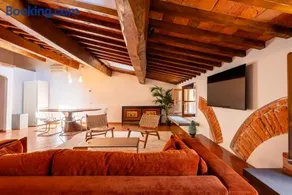 Penthouse with private elevator in the Historic Center - Image 2