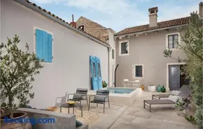 Villa Petit - Image 1
