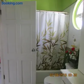 Spectacular Ocean View Retreat - Image 4