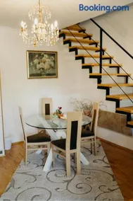 A cozy home away from home - Image 1