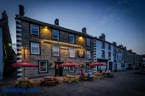The Kings Arms Hotel - Image 3