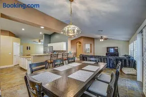 Heated pool, Hot tub, pool table, 4 bedrooms - Image 2