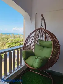 Samara Studio Apartment - Diani Beachfront - Image 4