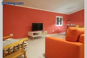 Relax house with swimming pool and a big garden - Image 3