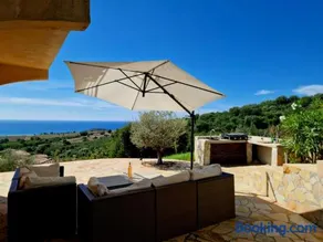 Modern villa 5 double bedrooms, new AC, private pool and stunning view 800 m from beach - Image 3