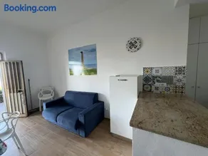 Beautiful beachfront apartment - Image 5