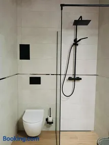 Kings Apartments - Image 5