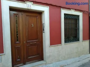 -2-COMO EN CASA, parking 5eu al día según disponible, en centro historico de Ubeda - Image 3