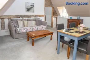 The Thatched Flat at The Sorrel Horse - Image 2