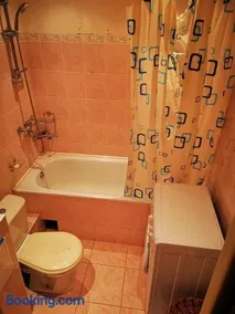 Airport Apartments - Image 2