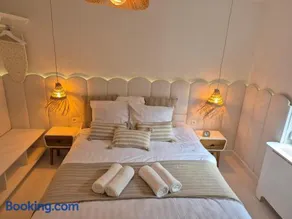 Chez Céleste - Luxueux appartement de 100 m2, design et aire de jeux - A proximité de la gare et de l'aéroport!! - Image 1