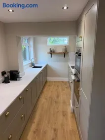 Wharf Cottage - Image 4