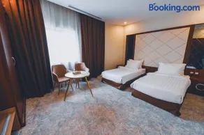 Al Madinah ANASAT Hotel - Image 2