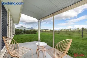 2 Bedrooms villa Countryside Retreat - Image 5