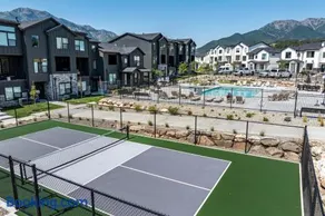 Modern Mountain Escape R5054Snowbasin Ski Getaway - Image 3