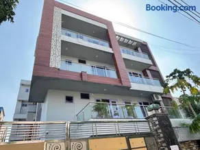 Fortune Home Service Apartment 3BHK, E-46,Sector 72, Noida - Image 3