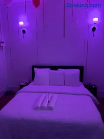 LOVE ROOm - Image 2