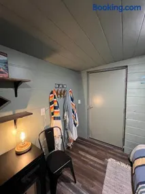 Campfire Cove Lakefront Cabin & 3 Camp Sites - Image 4