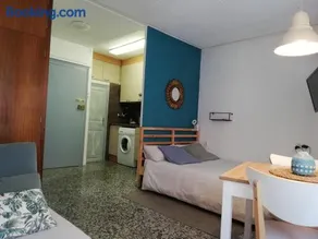 Estudio acogedor - Image 5