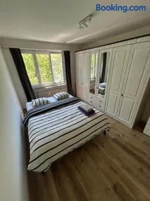 Modern apartment near StJakob - Image 3