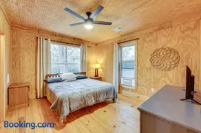 Cabin in the Country - Image 3