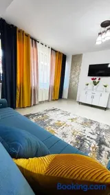 M Luxury Apartment - Image 1
