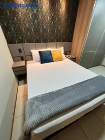Apartamento de Luxo com Suíte, Academia, Piscina e Mercado - Image 2
