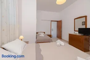 ALBATROS SUITE STEGNA BEACH - Image 4