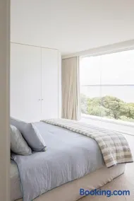 Sagres Queenscliff, Designer Oceanfront Escape with Pool & Sauna - Image 4