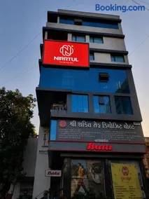Nirrtul Saphhire Studio Apartment Specious & Cozy - Image 2