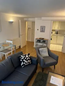 Modern 1 Bed Flat, Liverpool Street - Image 3