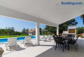 Lovely VILLA Piljan with a private swimming POOL - Image 5