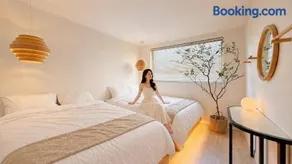 J Story DMC Private House - Image 1